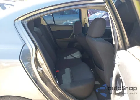 2011 Mazda 3 I Touring из США, поврежденный, VIN JM1BL1VF0B1400236